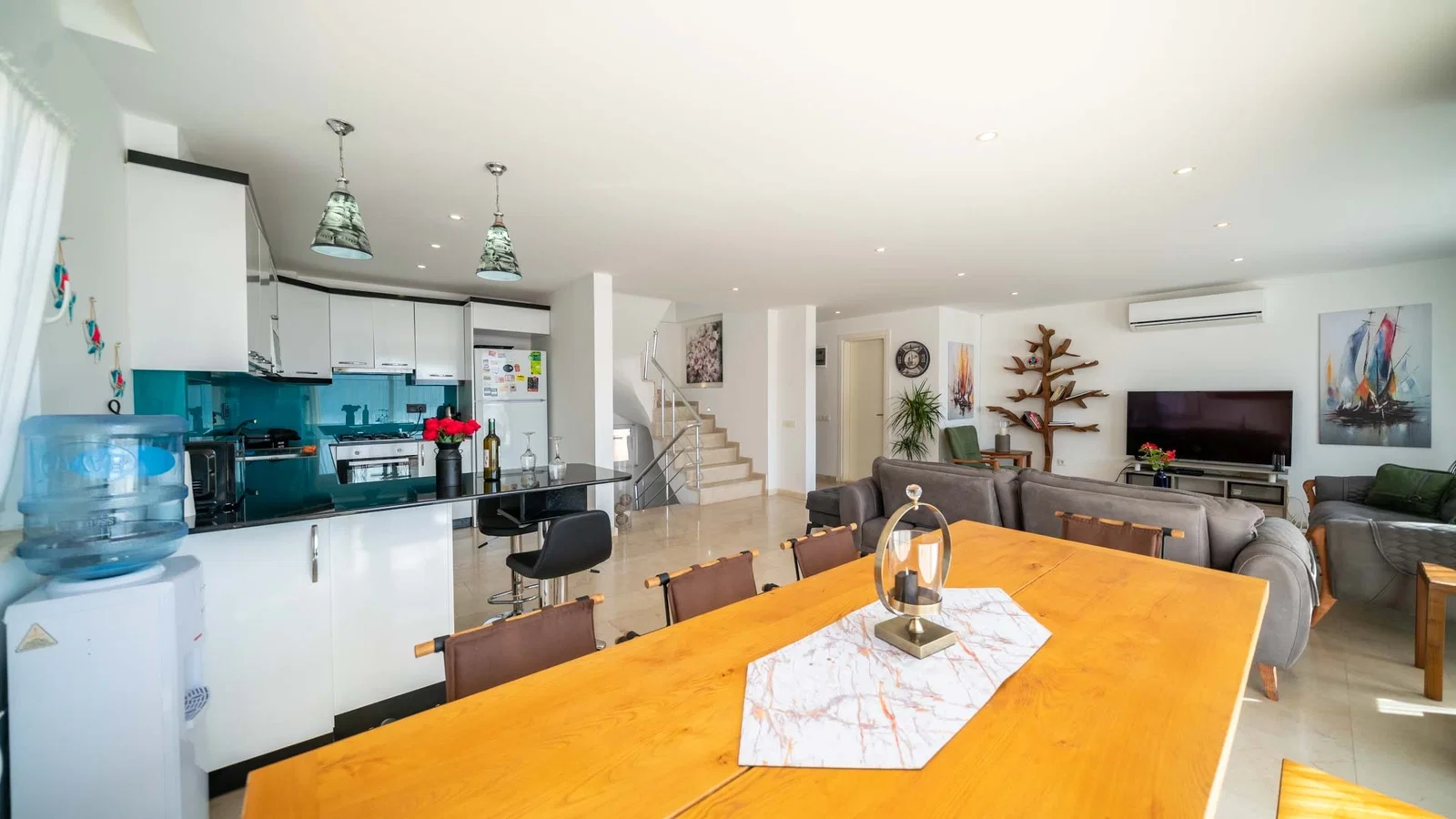 Kalkan’da Merkeze Yakın, Özel Havuzlu, 5 Yatak Odalı, Ekonomik Villa