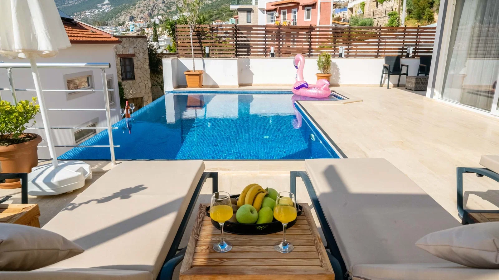 Kalkan’da Merkeze Yakın, Özel Havuzlu, 5 Yatak Odalı, Ekonomik Villa