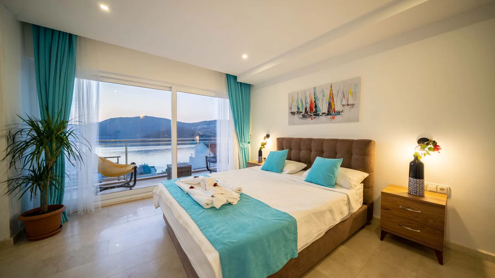 Kalkan’da Merkeze Yakın, Özel Havuzlu, 5 Yatak Odalı, Ekonomik Villa