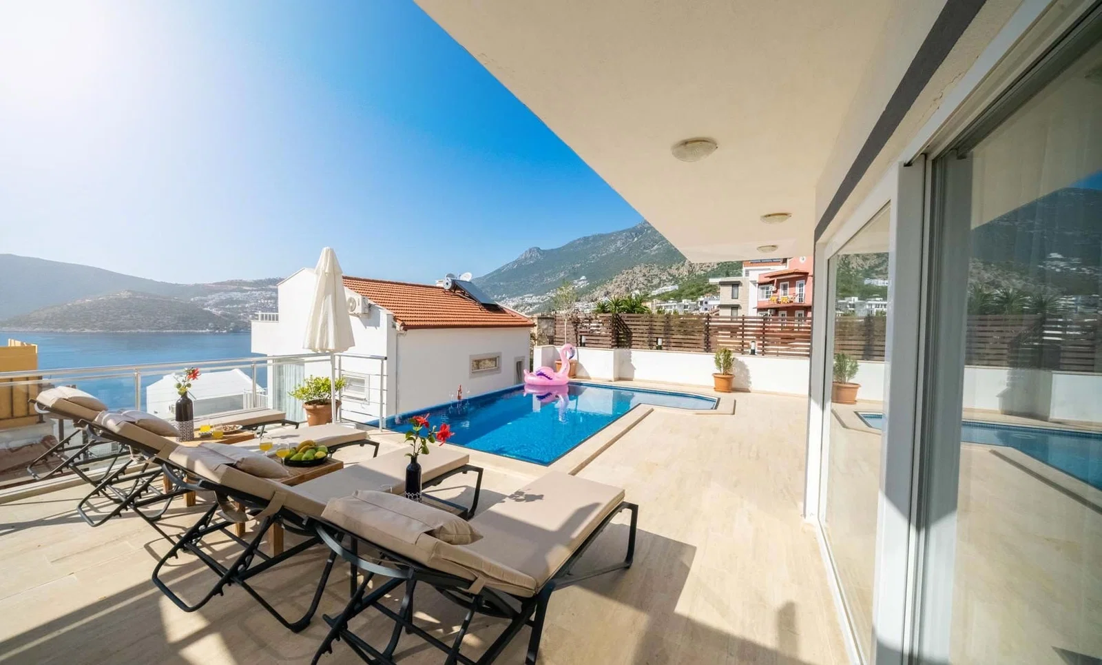 Kalkan’da Merkeze Yakın, Özel Havuzlu, 5 Yatak Odalı, Ekonomik Villa