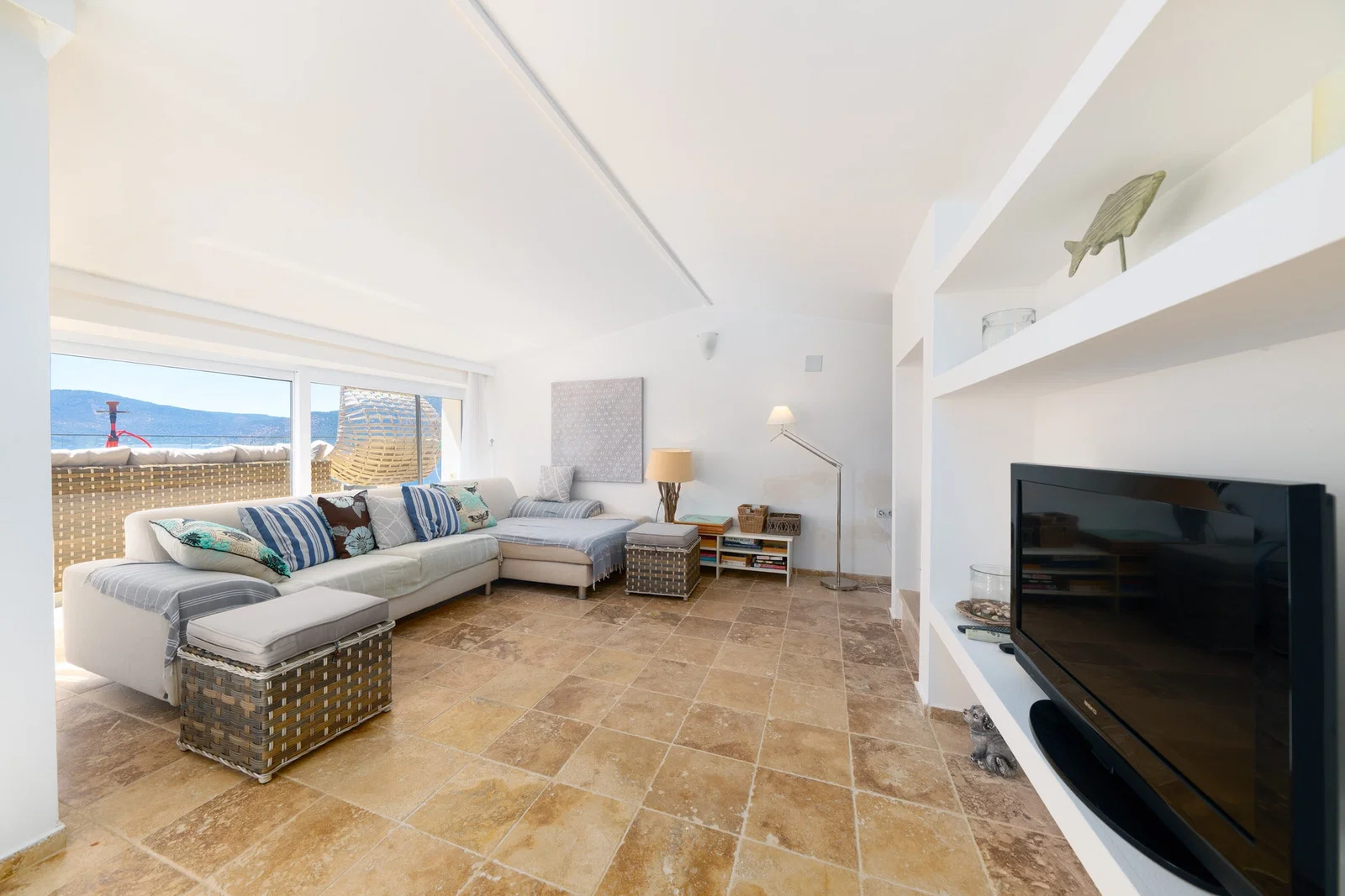 Kalkan’da Merkeze Yakın, Özel Havuzlu, 4 Yatak Odalı, Ekonomik Villa