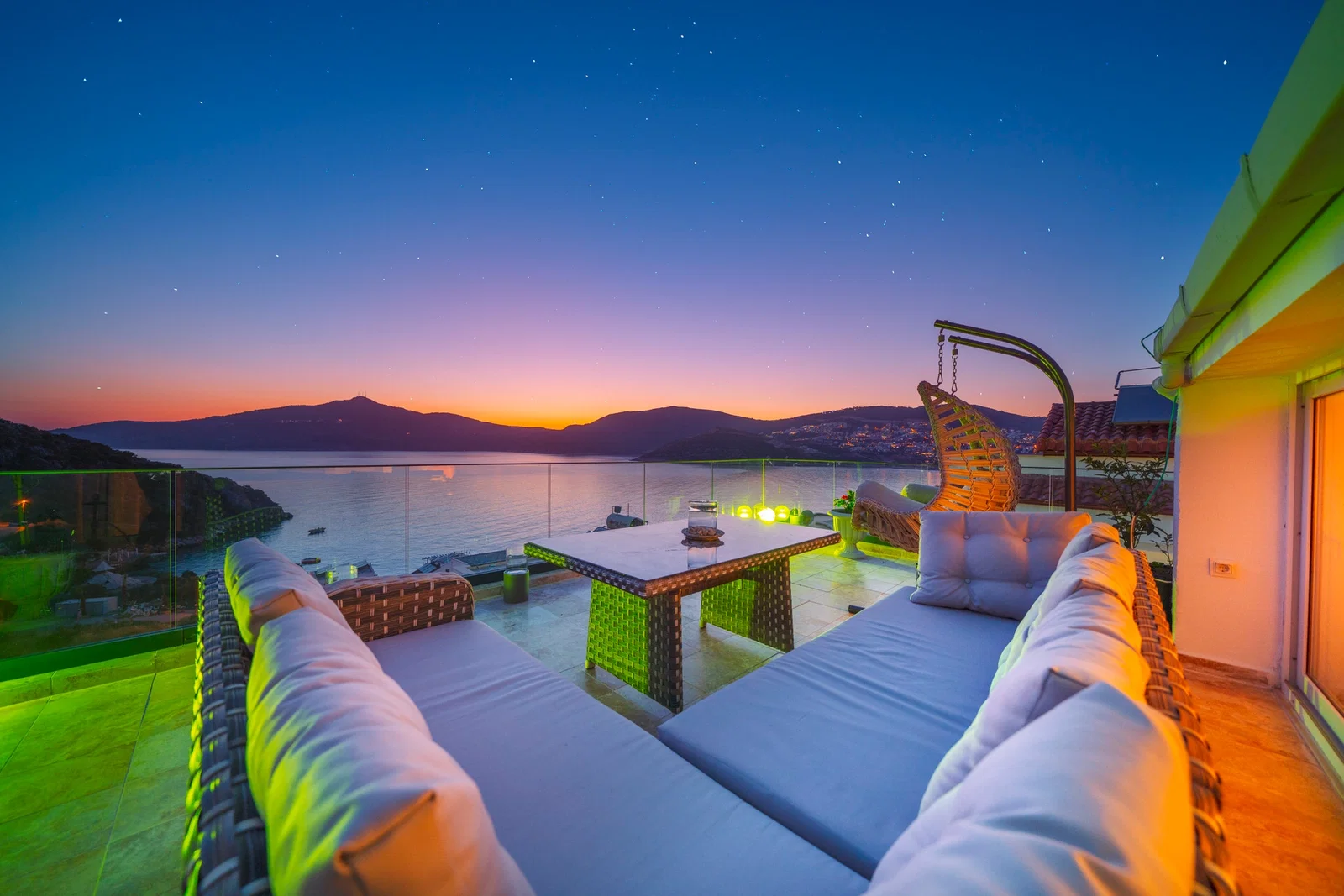 Kalkan’da Merkeze Yakın, Özel Havuzlu, 4 Yatak Odalı, Ekonomik Villa