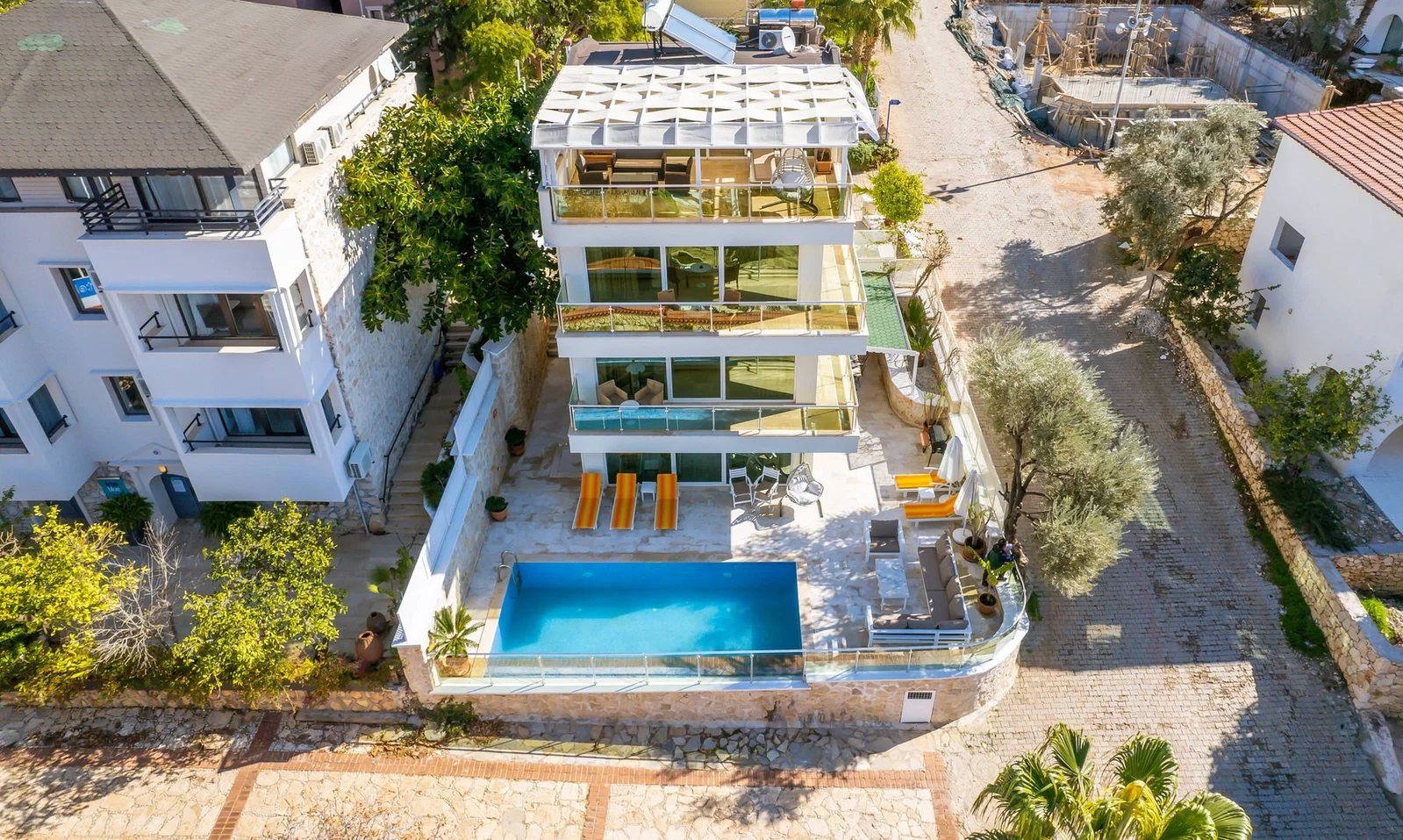 Kalkan’da Merkeze Yakın, Özel Havuzlu, 3 Yatak Odalı, Kiralık Villa