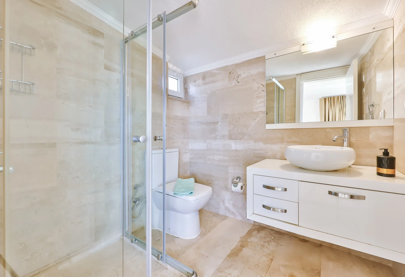 Kalkan’da Merkeze Yakın, Özel Havuzlu, 3 Yatak Odalı, Kiralık Villa