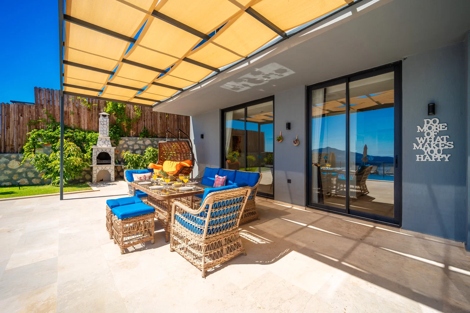Kalkan’da Merkeze Yakın, Özel Havuzlu, 3 Yatak Odalı, Kiralık Villa
