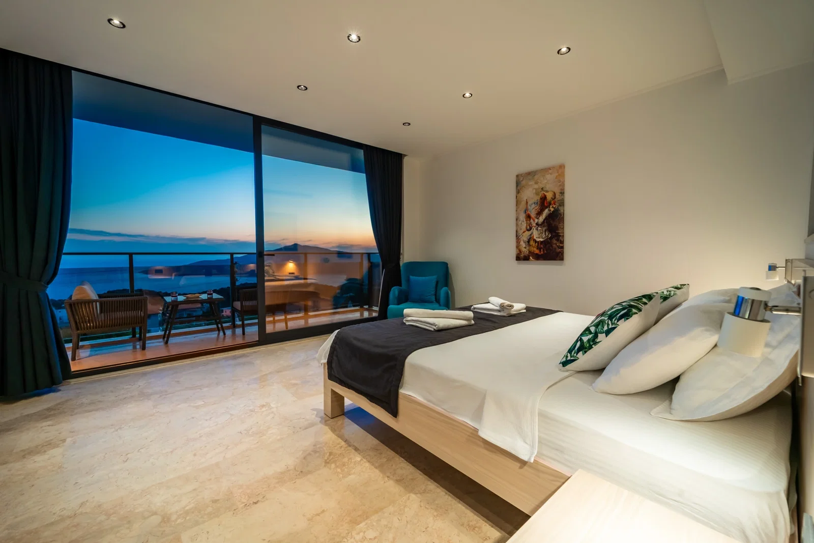 Kalkan’da Merkeze Yakın, Özel Havuzlu, 3 Yatak Odalı, Kiralık Villa