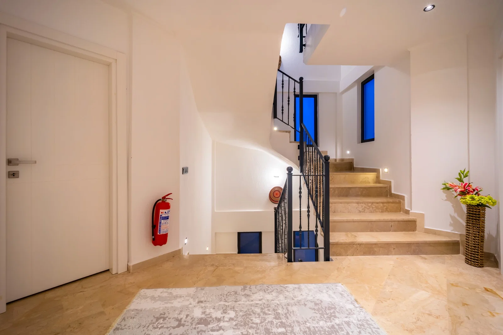 Kalkan’da Merkeze Yakın, Özel Havuzlu, 3 Yatak Odalı, Kiralık Villa