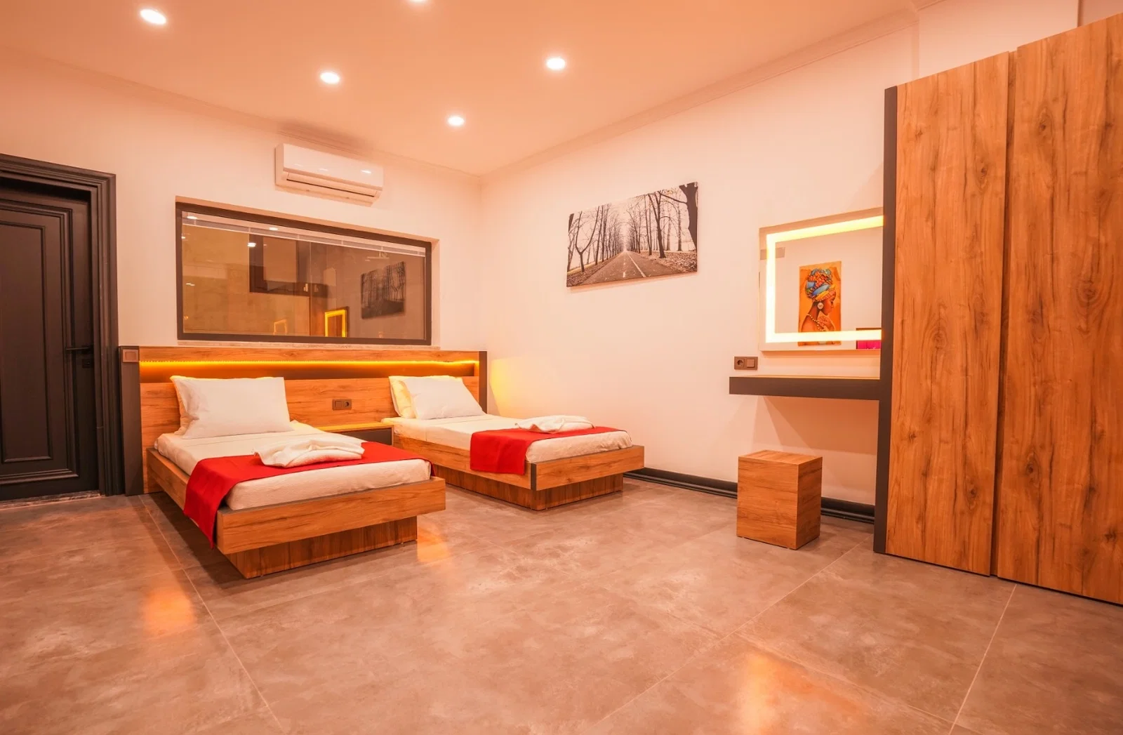Kalkan’da Balayı Çiftlerine Uygun, Korunaklı Havuzlu, 2 Yatak Odalı, Kiralık Villa