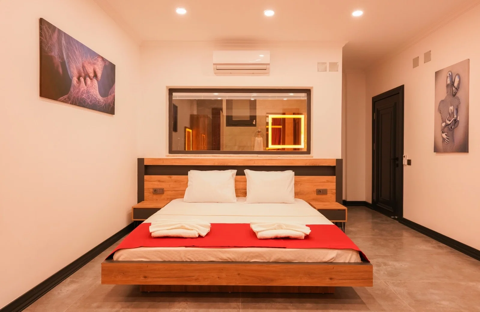 Kalkan’da Balayı Çiftlerine Uygun, Korunaklı Havuzlu, 2 Yatak Odalı, Kiralık Villa