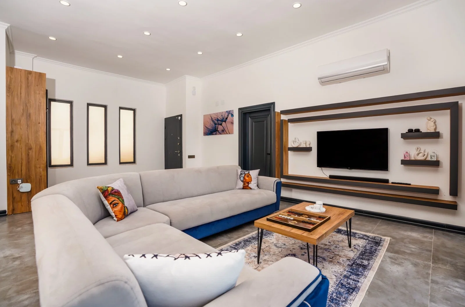 Kalkan’da Balayı Çiftlerine Uygun, Korunaklı Havuzlu, 2 Yatak Odalı, Kiralık Villa