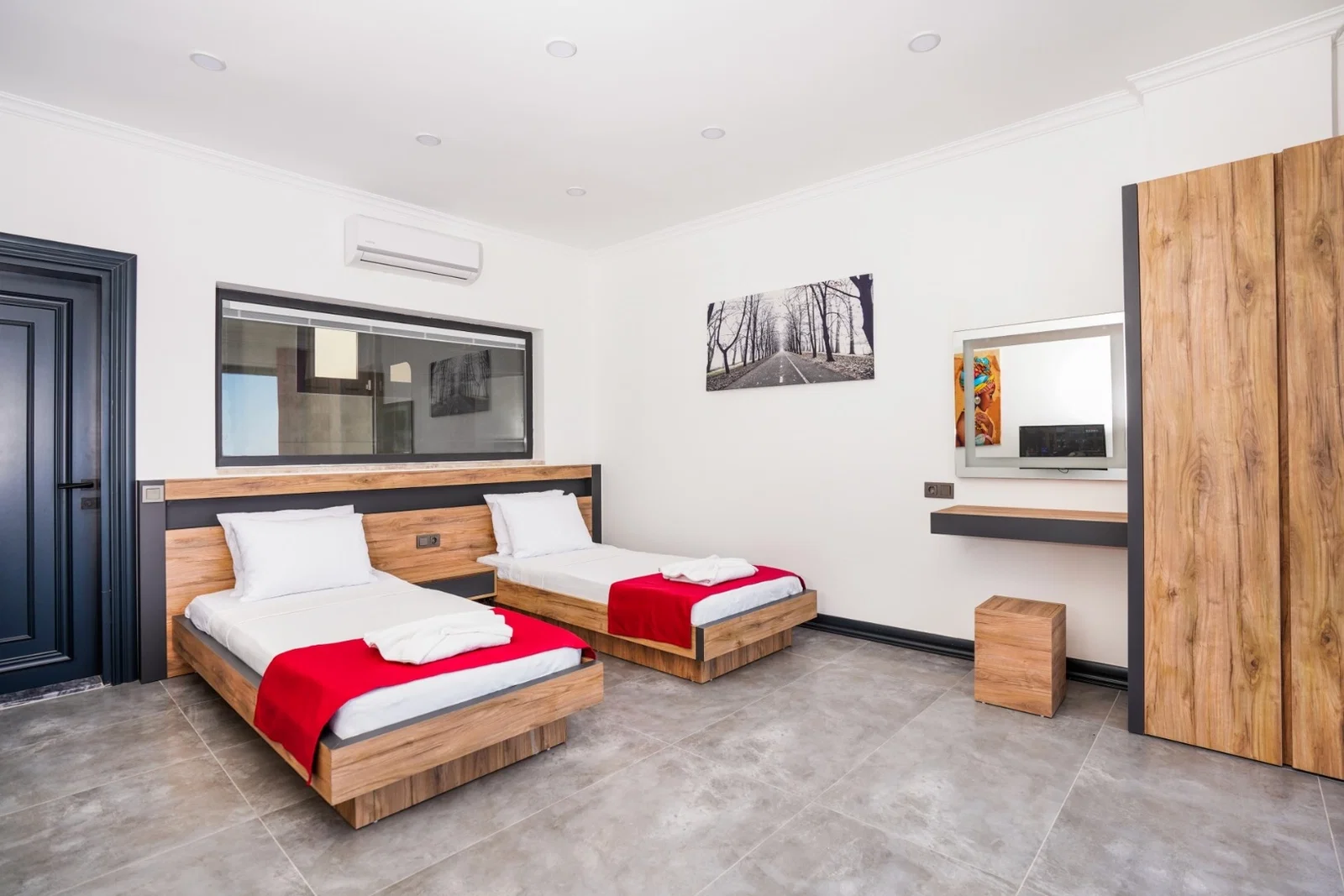 Kalkan’da Balayı Çiftlerine Uygun, Korunaklı Havuzlu, 2 Yatak Odalı, Kiralık Villa