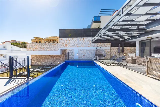 Kalkan’da özel havuzlu kiralık villa, fotoğraf 3