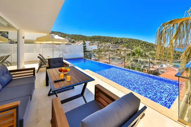Kalkan’da denize yakın kiralık villa, fotoğraf 5