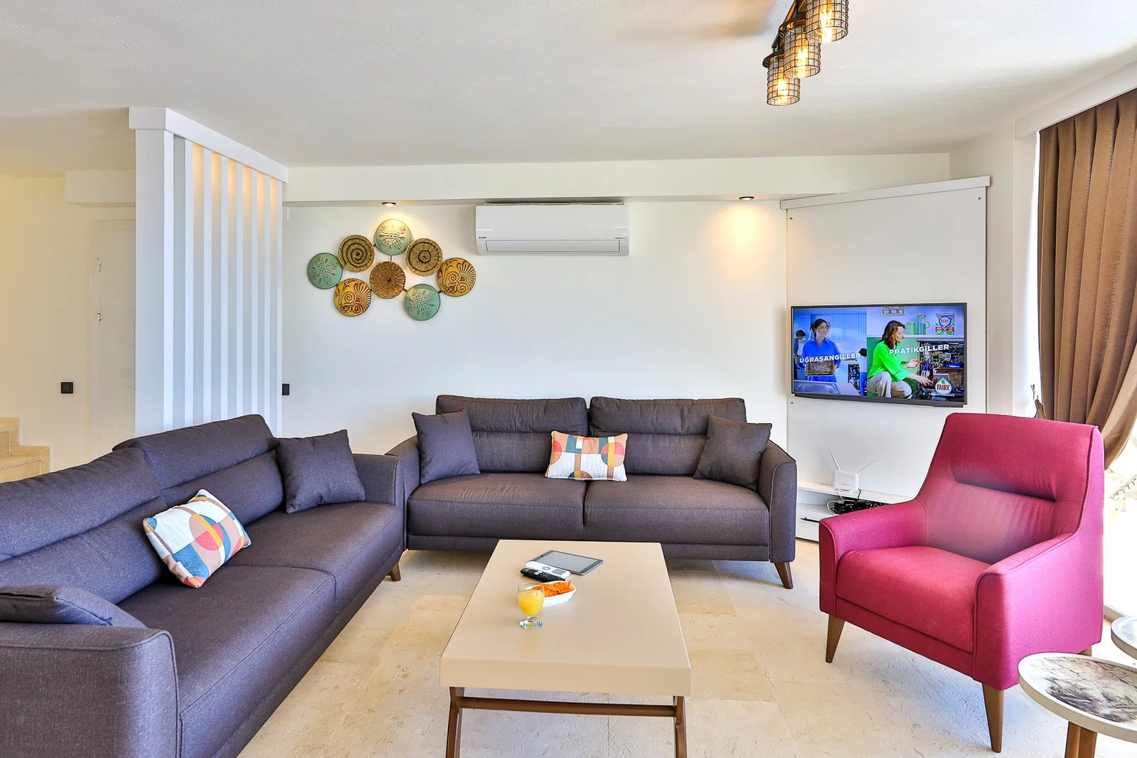 Kalkan’da Deniz Manzaralı, Özel Havuzlu, 4 Yatak Odalı, Lüks Villa