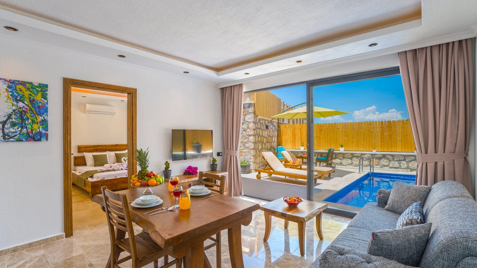 Kalkan’da Balayı Çiftlerine Uygun, Korunaklı Havuzlu, 2 Kişilik, Ekonomik Villa
