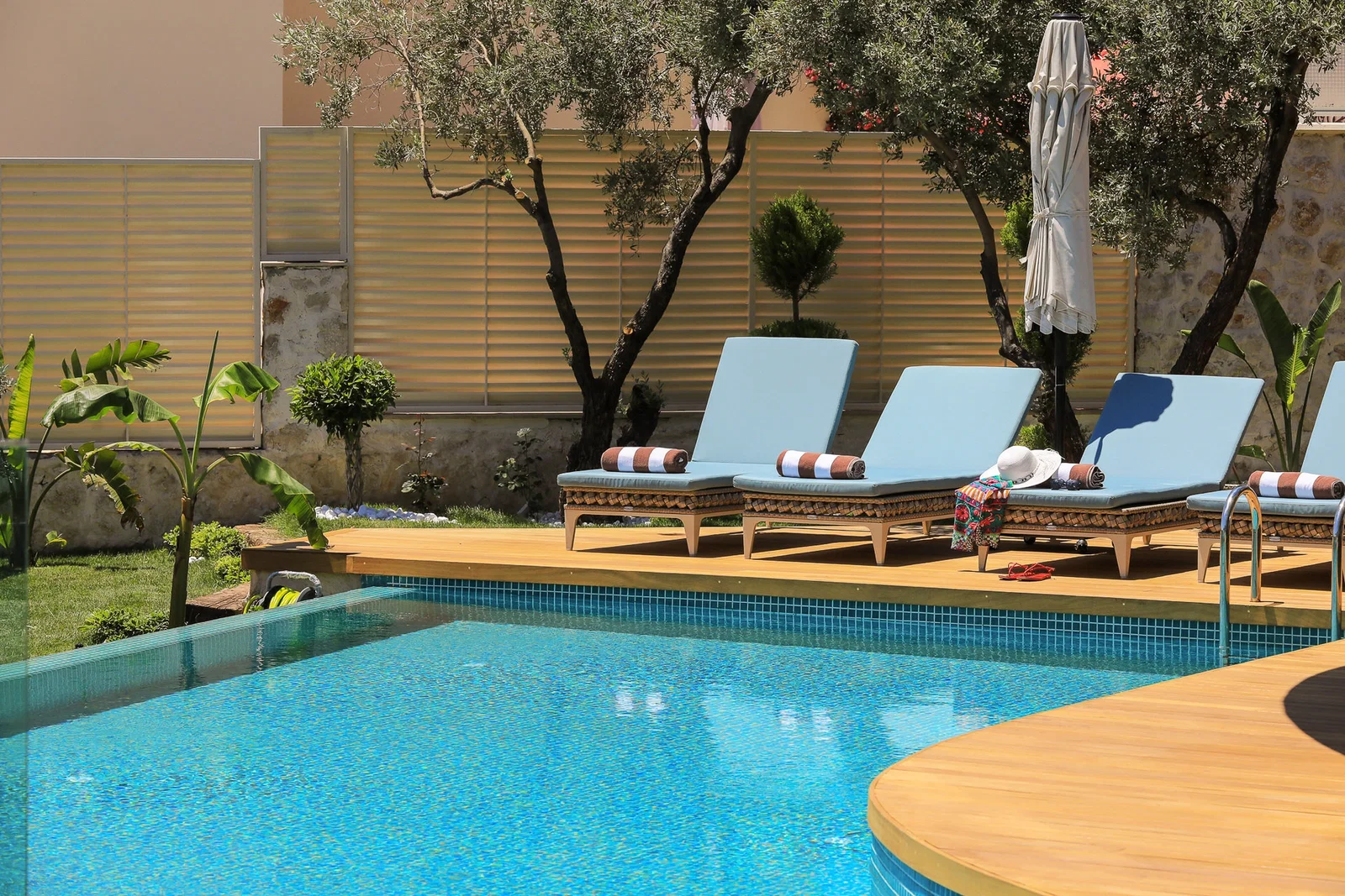 Kalkan’da Deniz Manzaralı, Özel Havuzlu, 4 Yatak Odalı, Lüks Villa