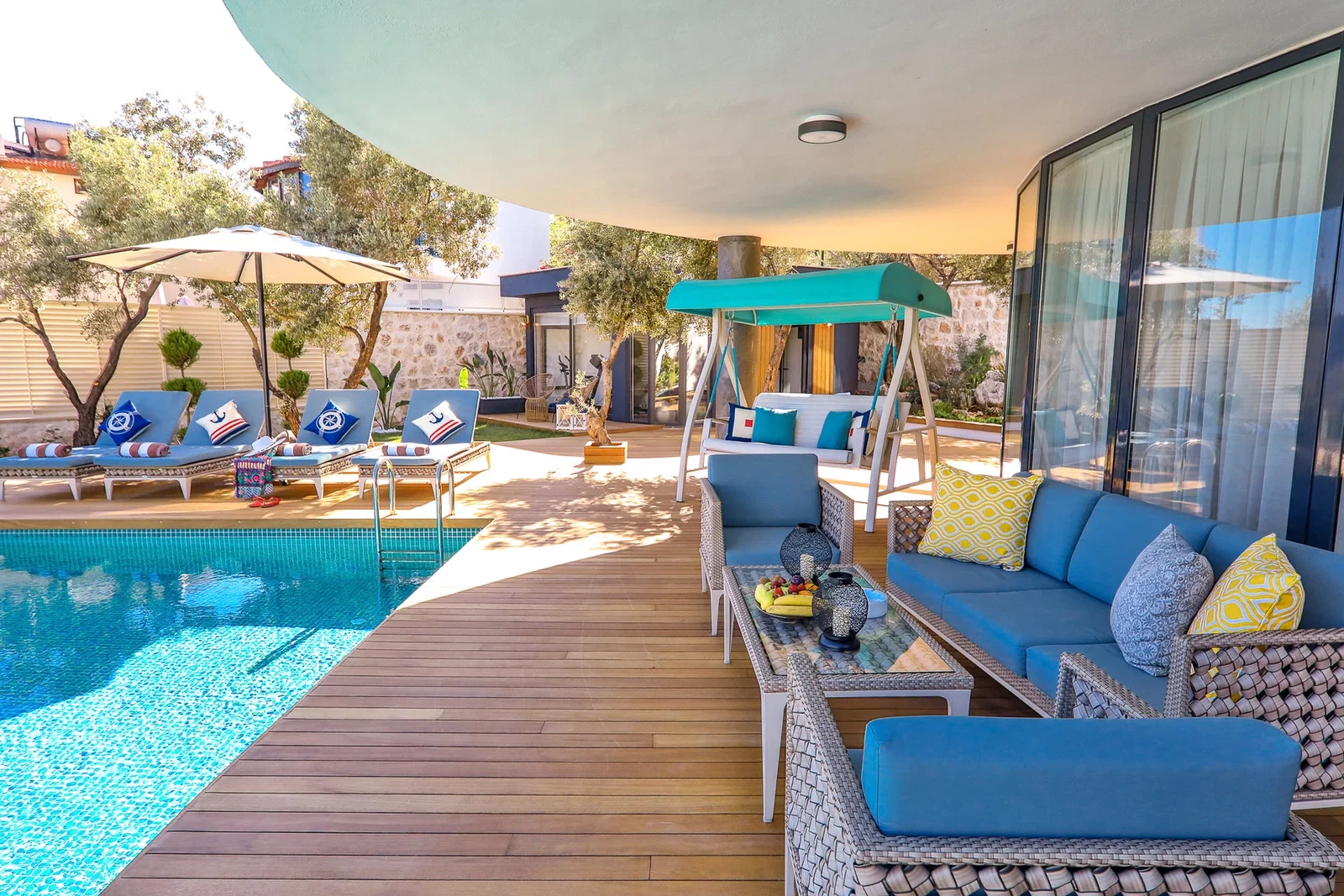 Kalkan’da Deniz Manzaralı, Özel Havuzlu, 4 Yatak Odalı, Lüks Villa