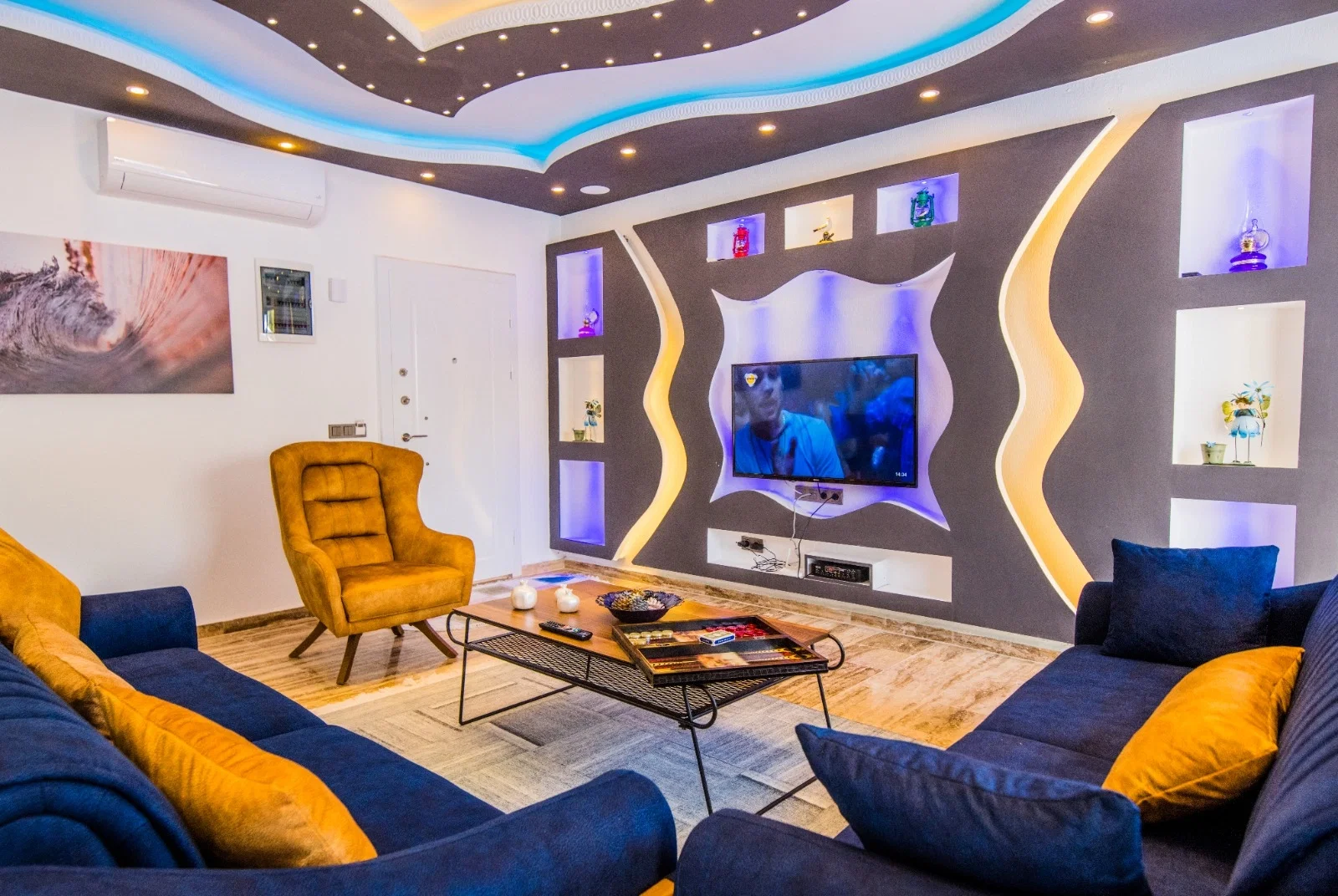 Kalkan’da Korunaklı, Isıtmalı Havuzlu, 2 Yatak Odalı, Kiralık Villa
