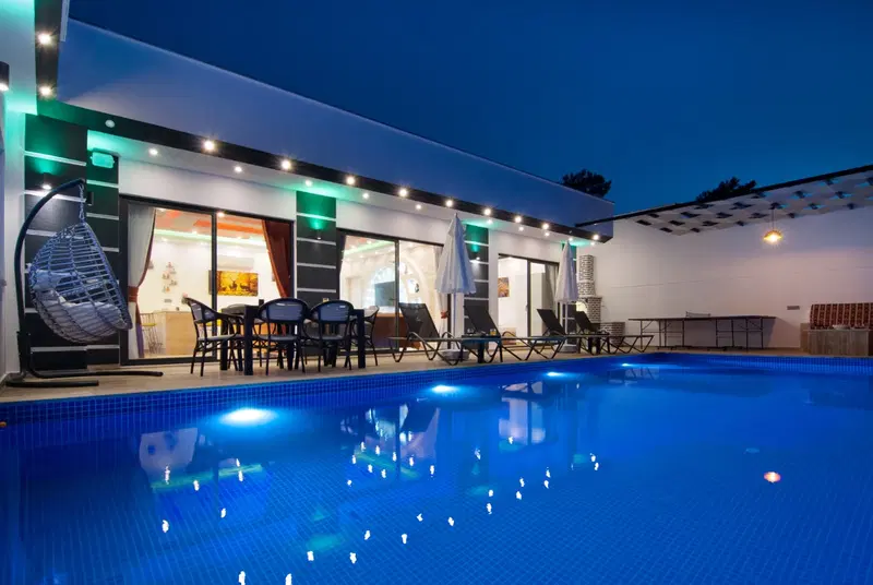 Kalkan’da kapalı havuzlu kiralık villa, fotoğraf 7