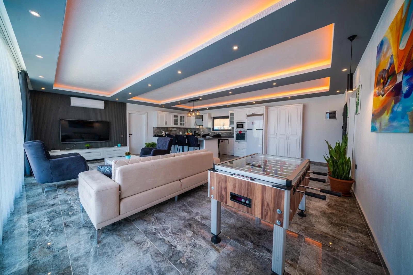 Kalkan’da Merkeze Yakın, Deni Manzaralı, 2 Yatak Odalı, Kiralık Villa