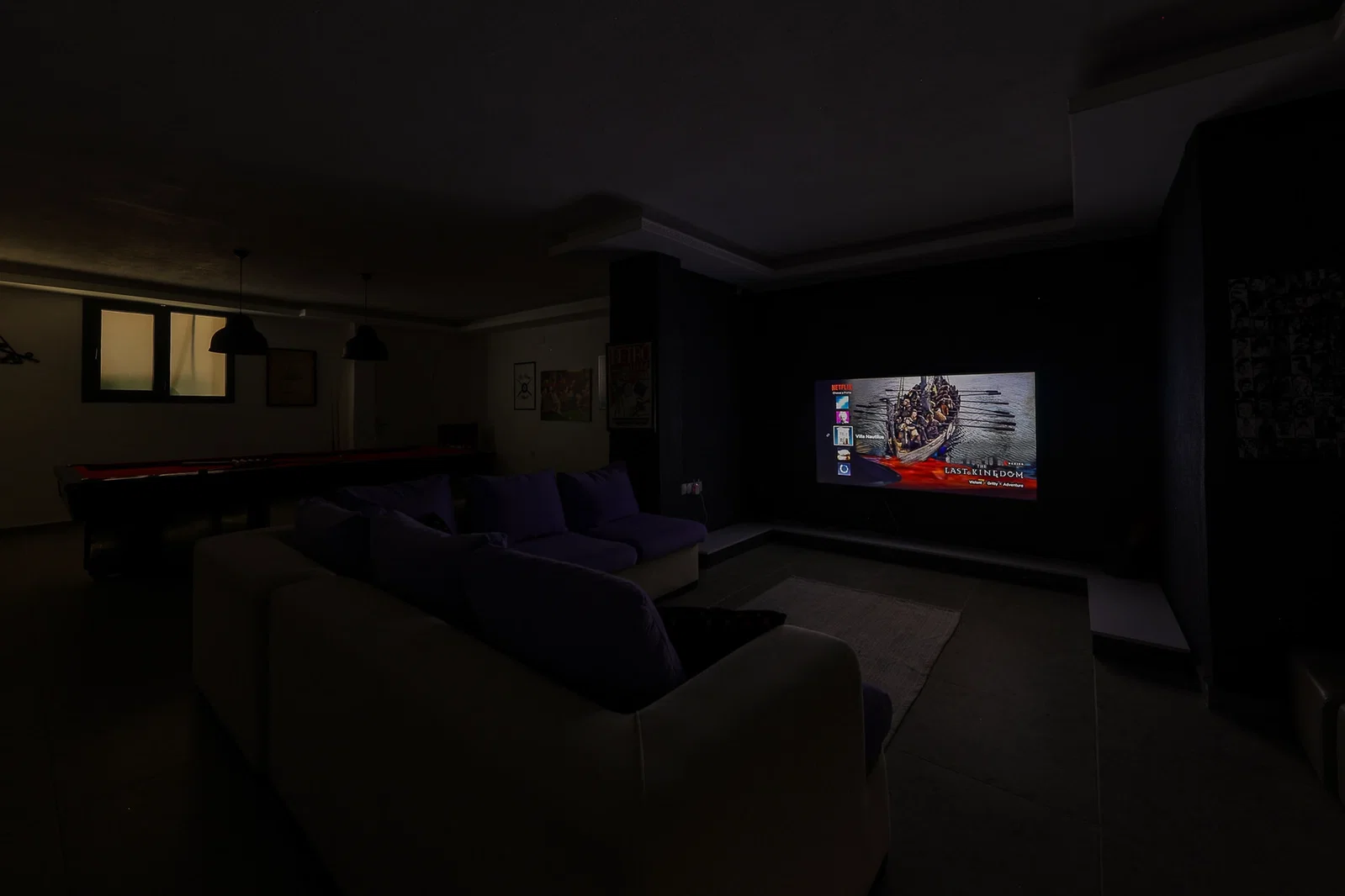 Kalkan’da Merkeze Yakın, Isıtmalı Havuzlu, 4 Yatak Odalı, Lüks Villa