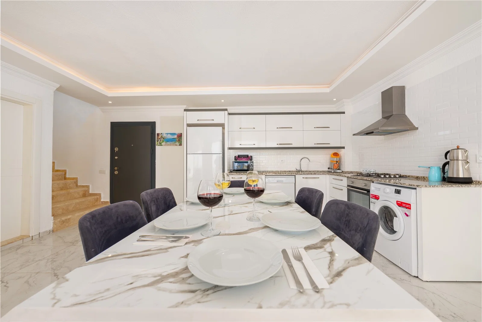 Kalkan’da Balayı Çiftlerine Uygun, Korunaklı Havuzlu, 2 Yatak Odalı, Kiralık Villa