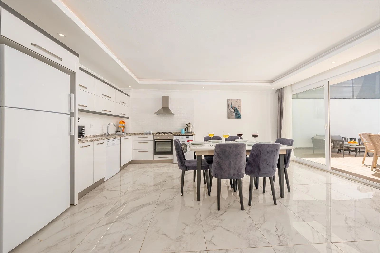 Kalkan’da Balayı Çiftlerine Uygun, Korunaklı Havuzlu, 2 Yatak Odalı, Kiralık Villa