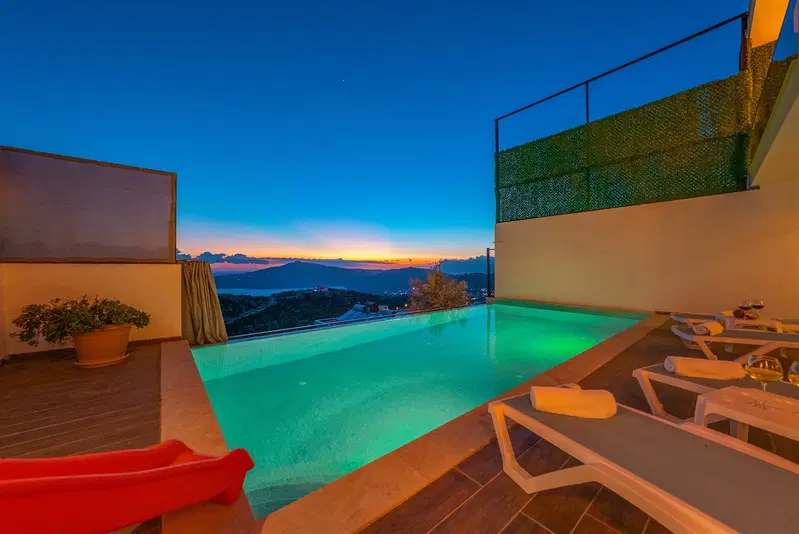 Kalkan’da korunaklı havuzlu kiralık villa, fotoğraf 9