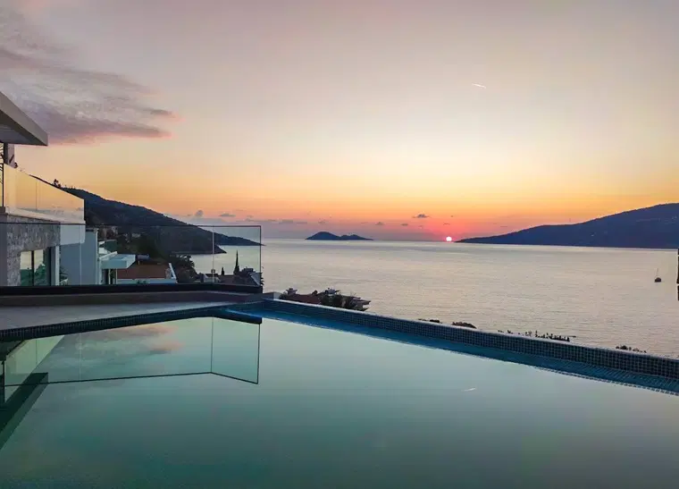 Kalkan’da Kalabalık Ailelere Uygun, Özel Havuzlu, 8 Kişilik, Lüks Villa