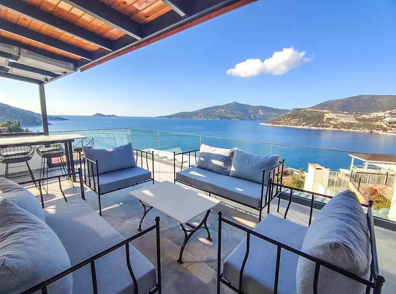 Kalkan’da deniz manzaralı kiralık villa, fotoğraf 3