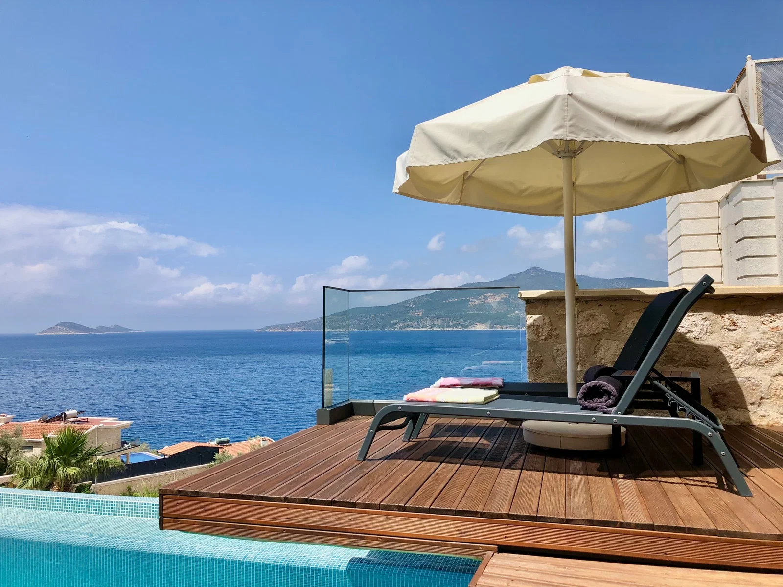 Kalkan’da Merkeze Yakın, Özel Havuzlu, 4 Yatak Odalı, Lüks Villa