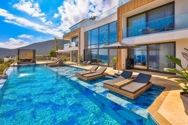 Kalkan’da jakuzili kiralık villa, fotoğraf 2