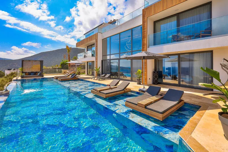 Kalkan’da jakuzili kiralık villa, fotoğraf 2