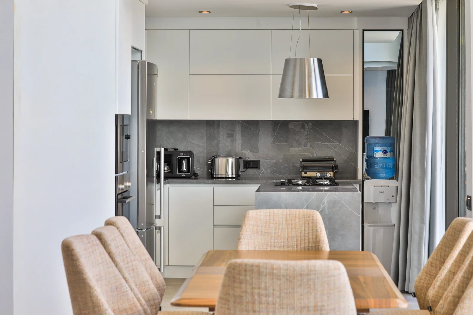 Kalkan’da Merkeze Yakın, Isıtmalı Havuzlu, 6 Yatak Odalı, Lüks Villa