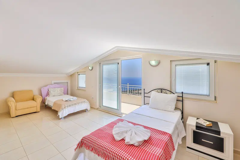Kalkan’da deniz manzaralı kiralık villa, fotoğraf 30