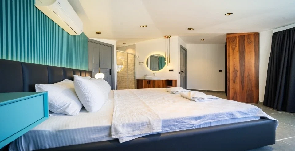 Kalkan’da Merkeze Yakın, Özel Havuzlu, 4 Yatak Odalı, Kiralık Villa