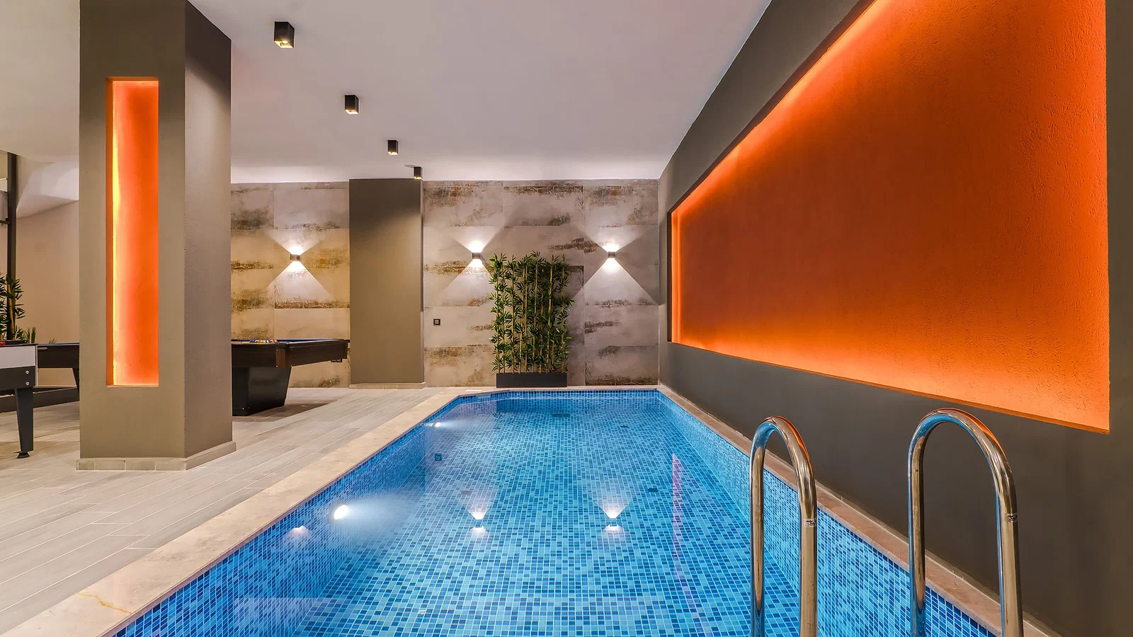 Kalkan’da Merkeze Yakın, Isıtmalı Havuzlu, 3 Yatak Odalı, Lüks Villa