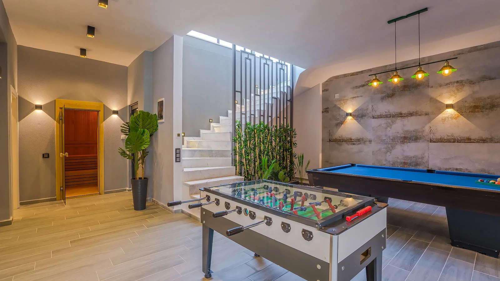 Kalkan’da Merkeze Yakın, Isıtmalı Havuzlu, 3 Yatak Odalı, Lüks Villa