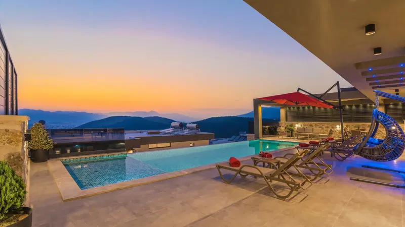 Kalkan’da kapalı havuzlu kiralık villa, fotoğraf 6