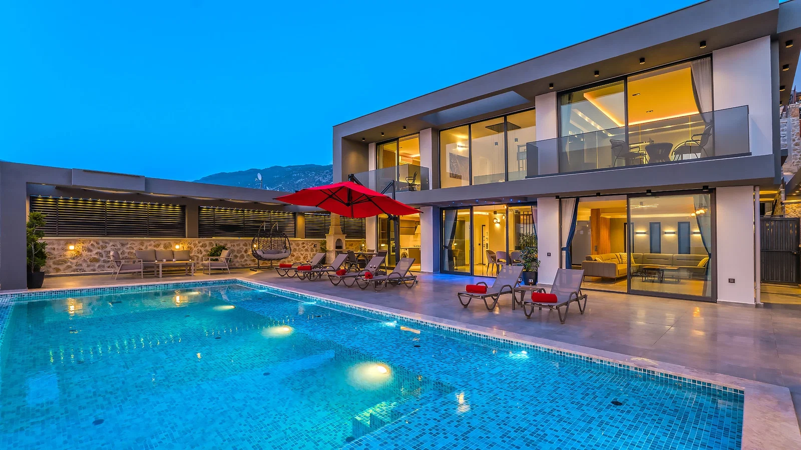 Kalkan’da Sakin Konumda, Isıtmalı Havuzlu, 6 Kişilik, Lüks Villa