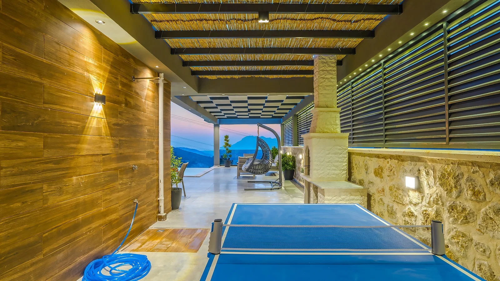 Kalkan’da Sakin Konumda, Isıtmalı Havuzlu, 6 Kişilik, Lüks Villa