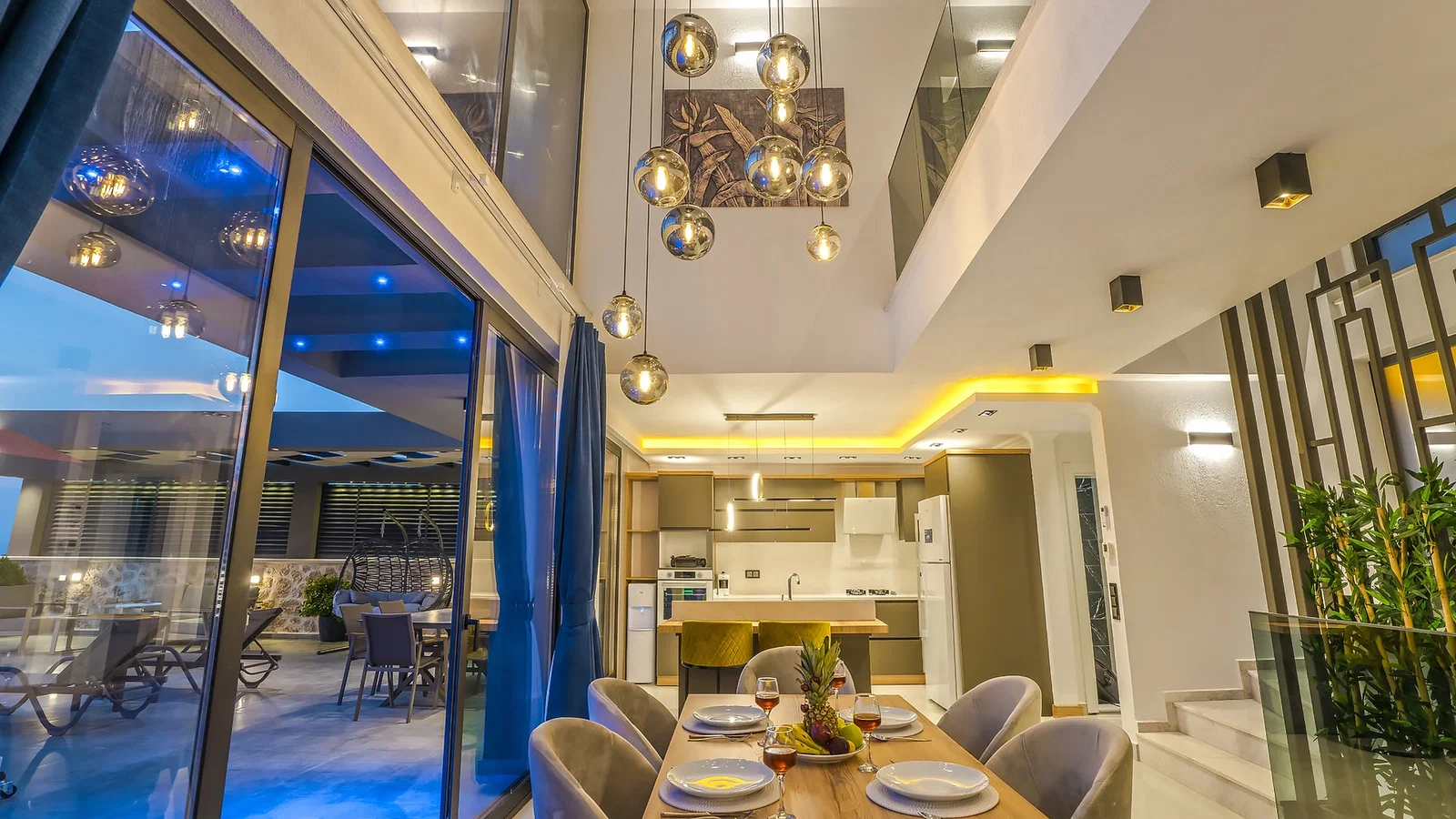 Kalkan’da Sakin Konumda, Isıtmalı Havuzlu, 6 Kişilik, Lüks Villa