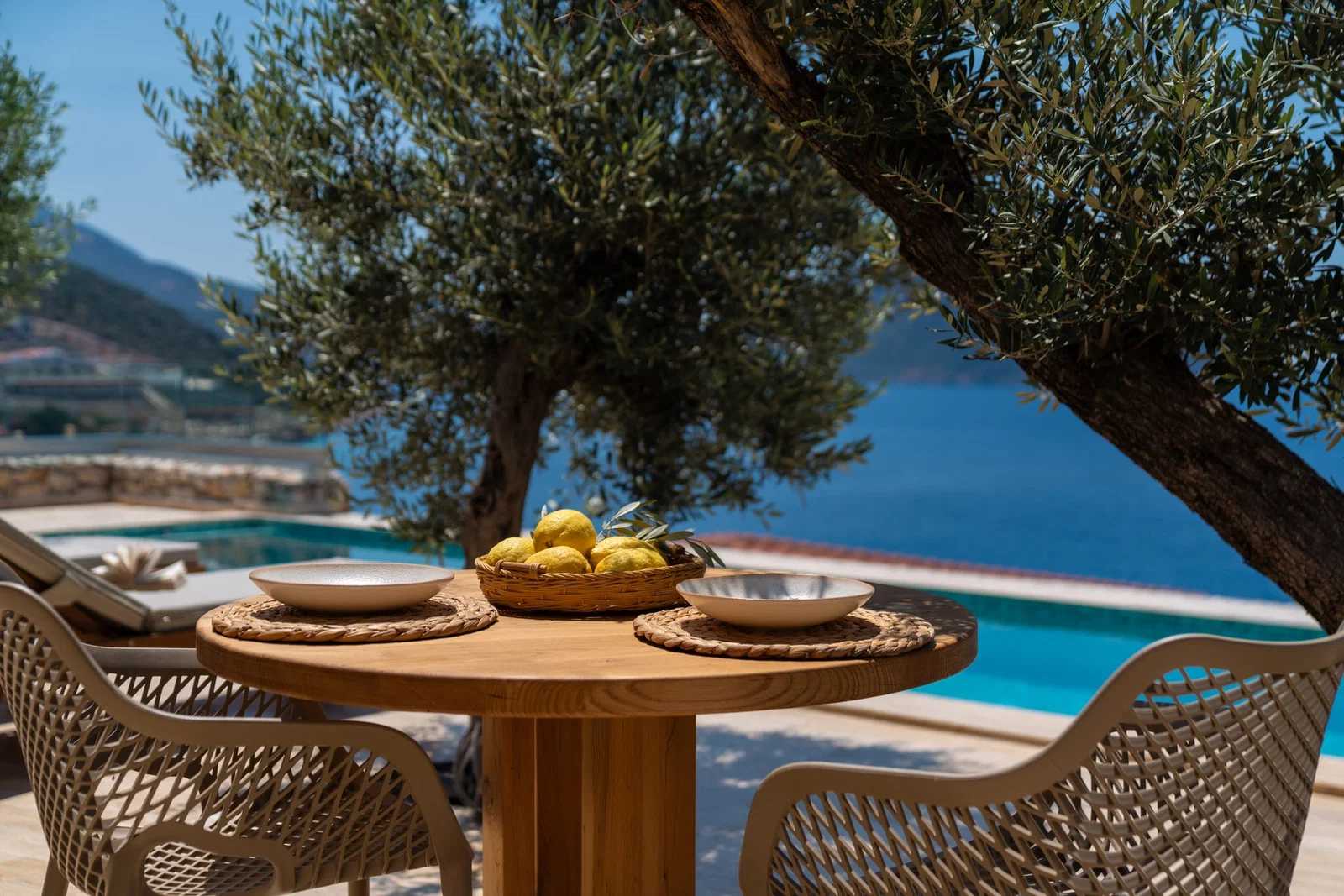 Kalkan’da Deniz Manzaralı, Özel Havuzlu, 2 Kişilik, Lüks Villa