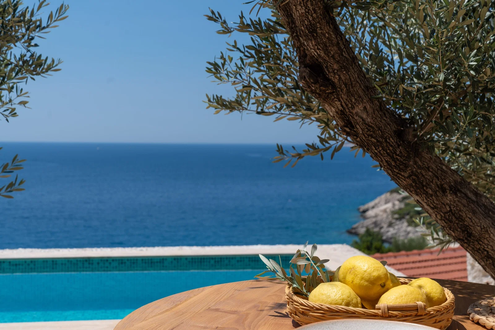 Kalkan’da Deniz Manzaralı, Özel Havuzlu, 2 Kişilik, Lüks Villa