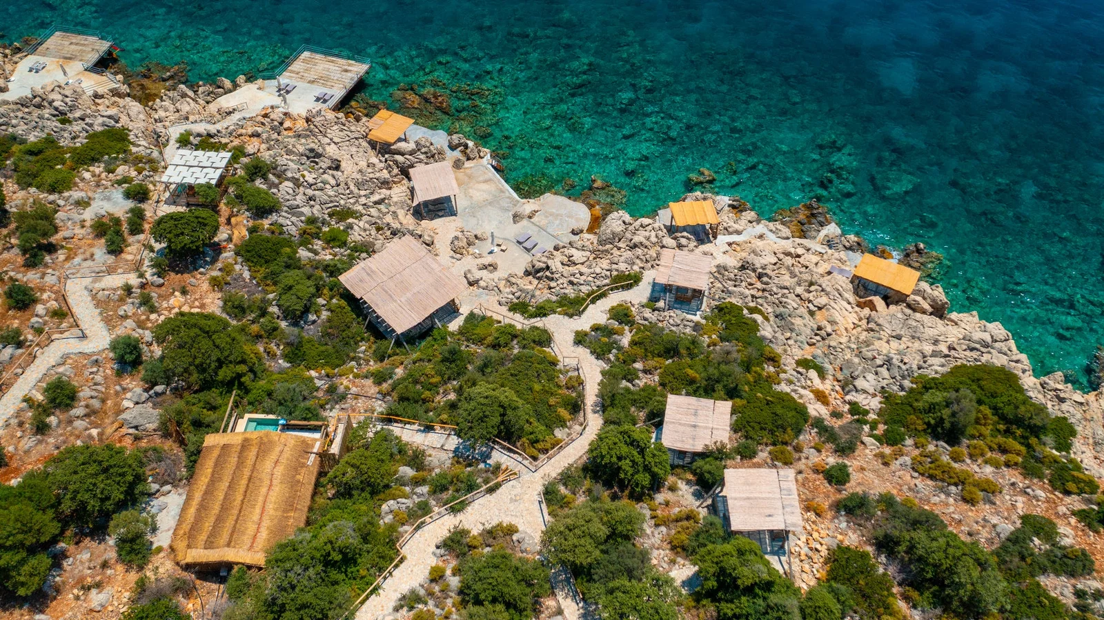 Kalkan’da Deniz Manzaralı, Özel Havuzlu, 2 Kişilik, Lüks Villa