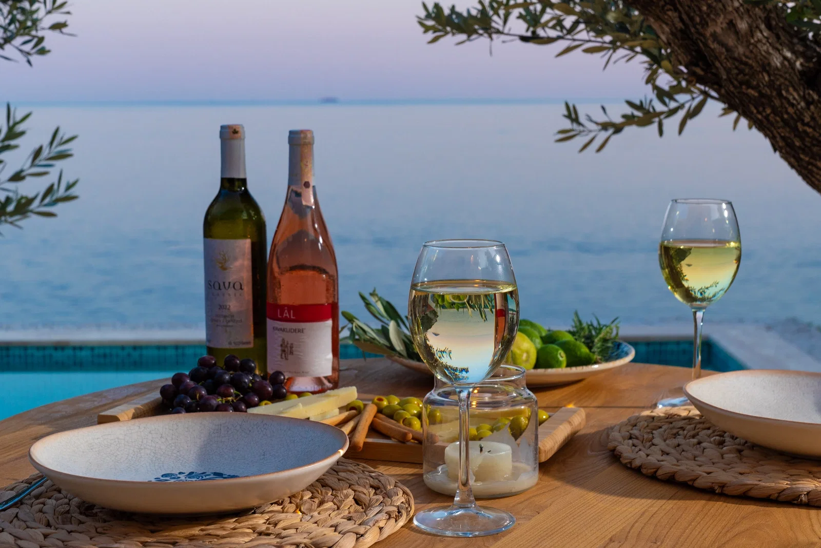 Kalkan’da Deniz Manzaralı, Özel Havuzlu, 2 Kişilik, Lüks Villa