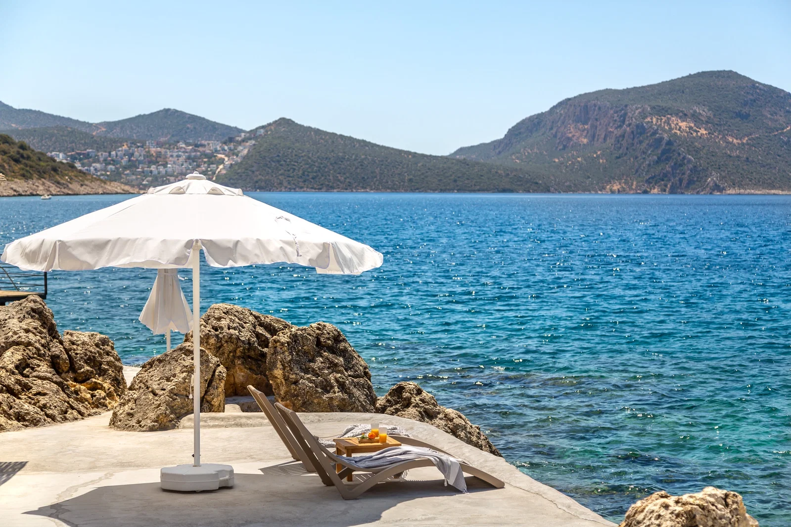 Kalkan’da Merkeze Yakın, Isıtmalı Havuzlu, 2 Kişilik, Lüks Villa