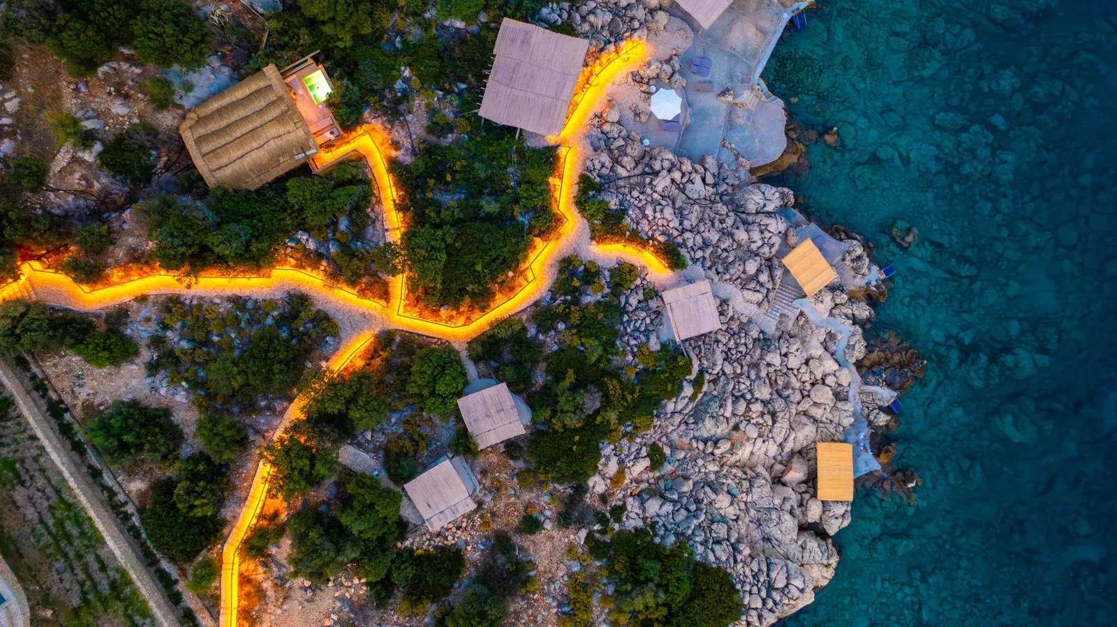Kalkan’da Deniz Manzaralı, Özel Havuzlu, 1 Yatak Odalı, Lüks Villa