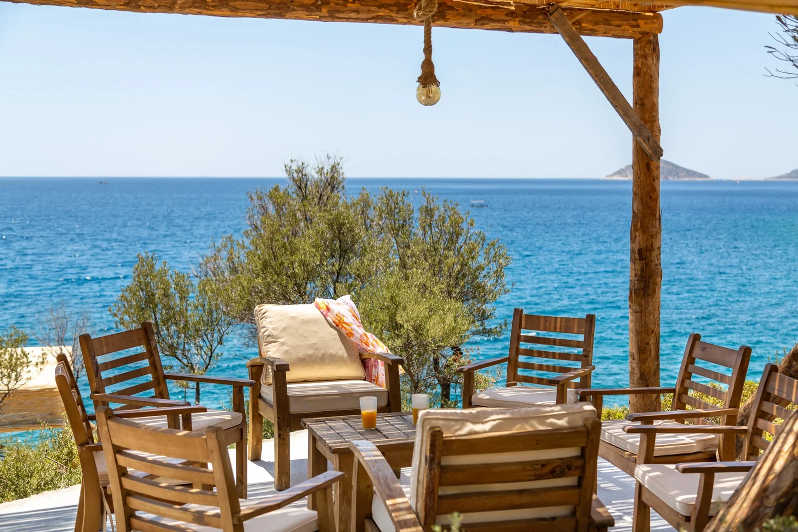 Kalkan’da Deniz Manzaralı, Özel Havuzlu, 1 Yatak Odalı, Lüks Villa