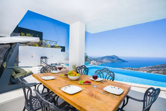 Kalkan’da deniz manzaralı kiralık villa, fotoğraf 3